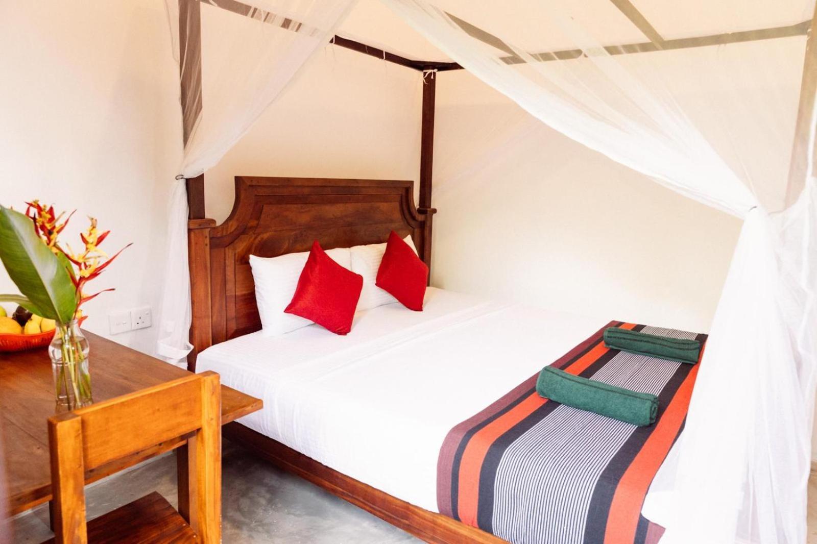 Hiriketiya Ladina Homestay Zuid-Dikwella Buitenkant foto