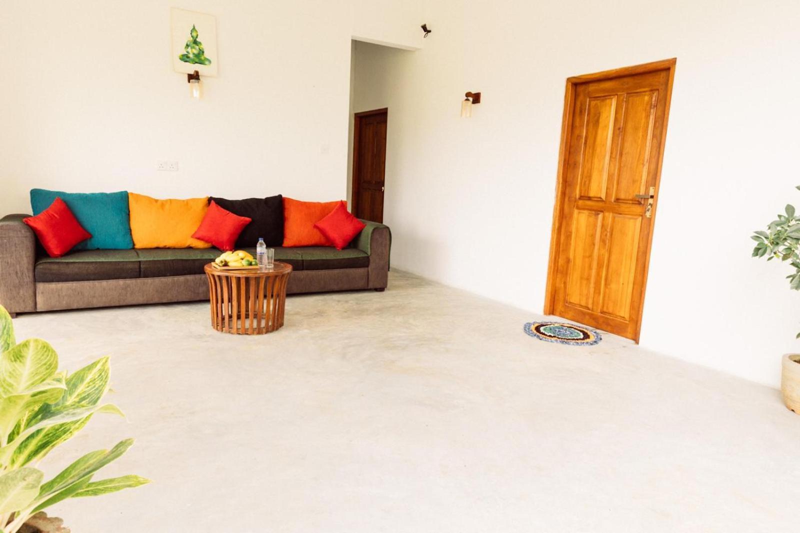 Hiriketiya Ladina Homestay Zuid-Dikwella Buitenkant foto