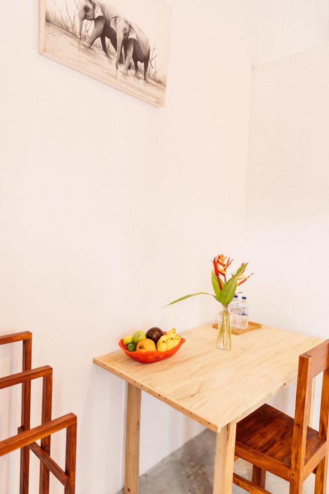 Hiriketiya Ladina Homestay Zuid-Dikwella Buitenkant foto